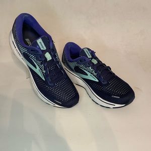 Wmns Brooks Ghost 14 running shoes